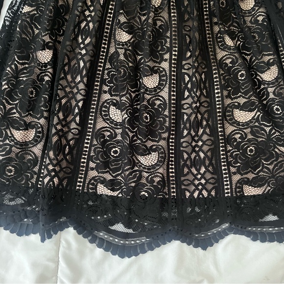 Black Lace Dress - Picture 6 of 7